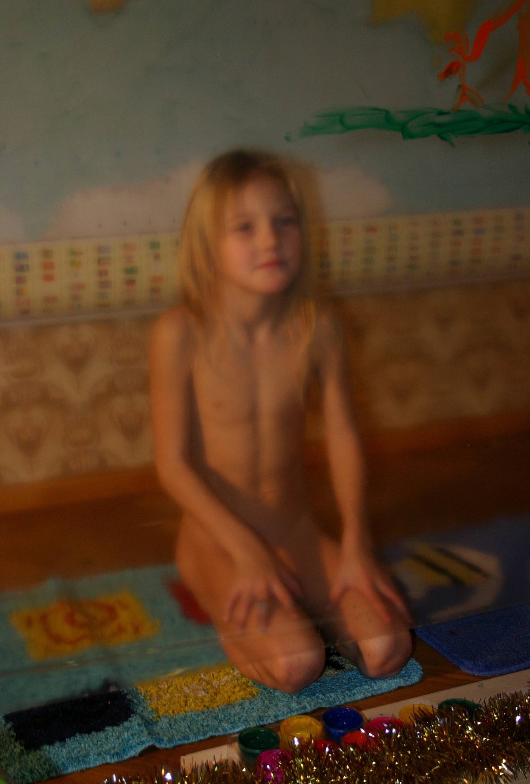 Pure Nudism Images-Indoor Finger Painting - 2