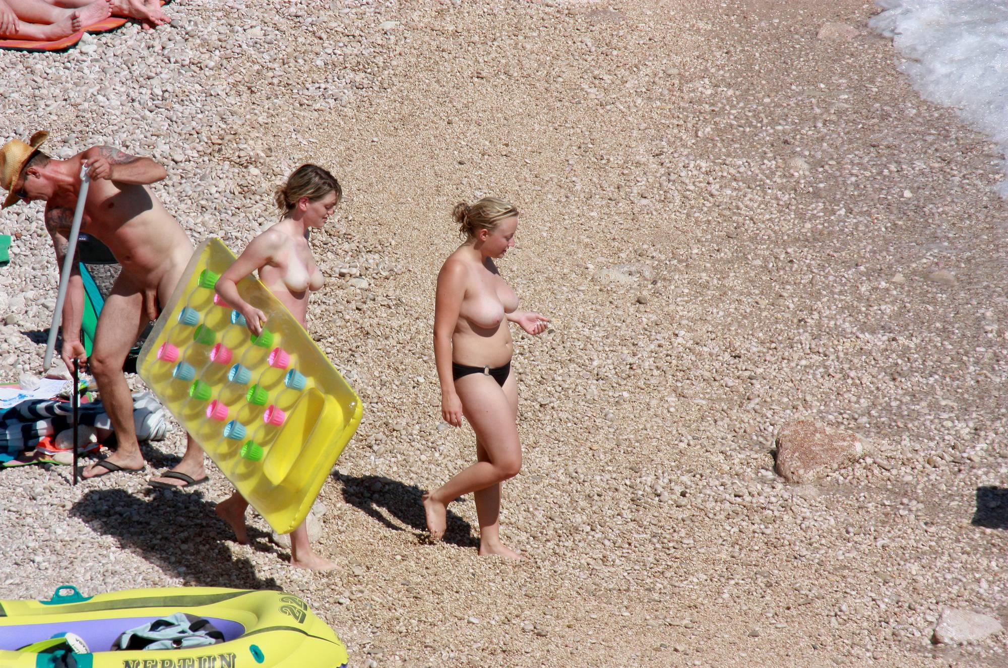 Nudist Yellow Beach Girls - 3