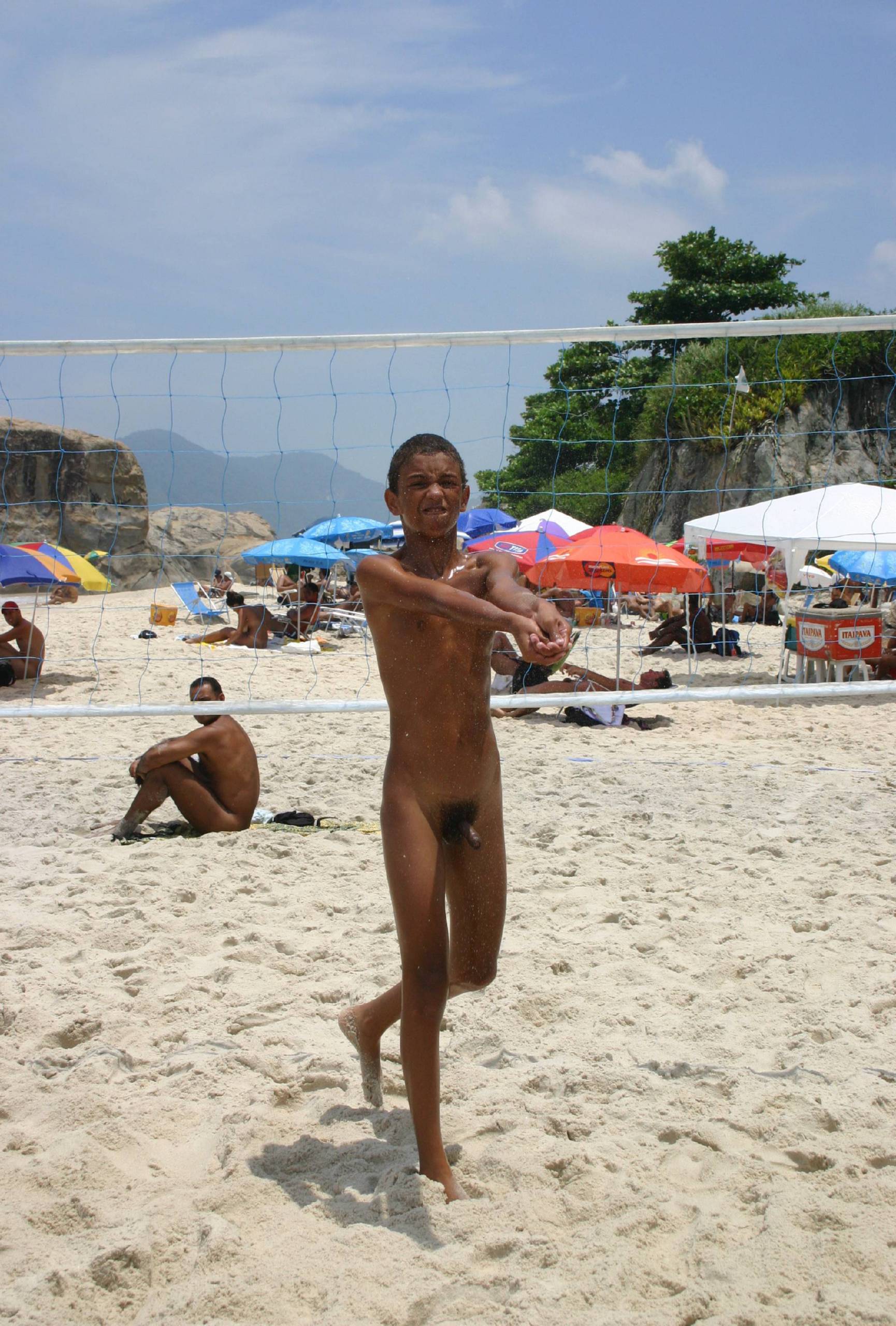 Purenudism Images-Brazilian Nudist Sport Girls - 1