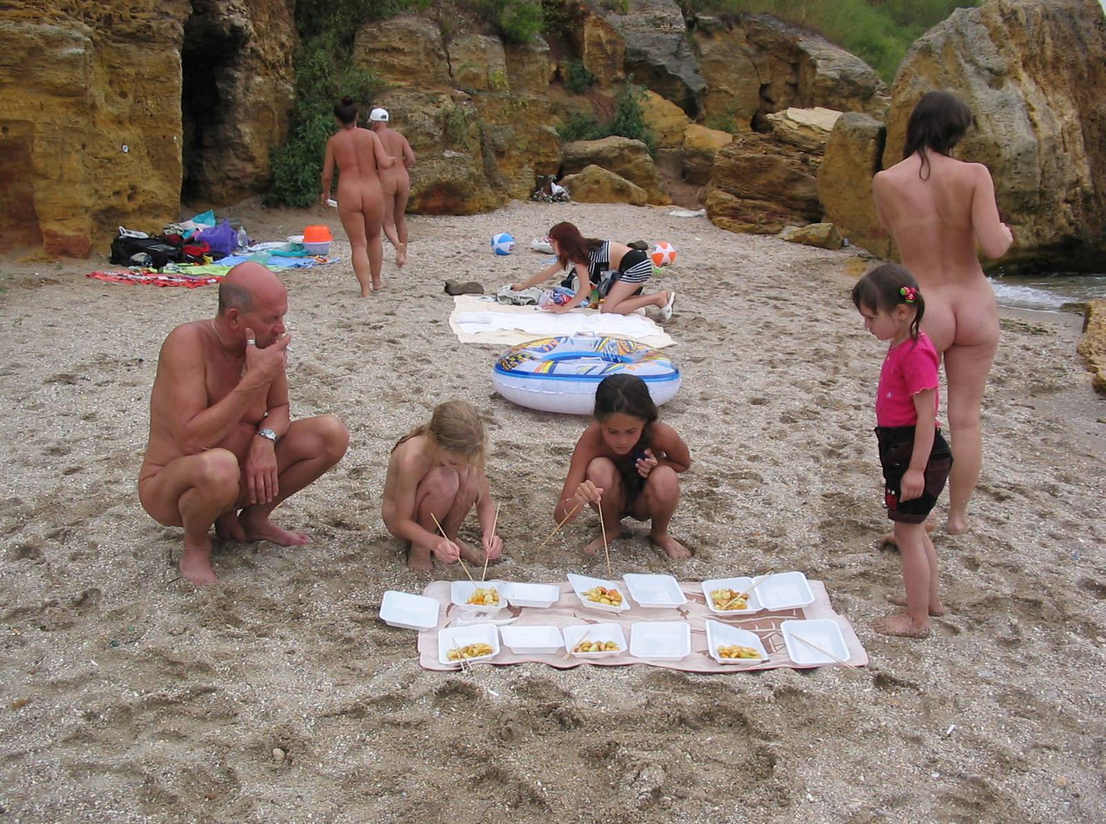 Pure Nudism Gallery-Family Beach Dine Profile - 1