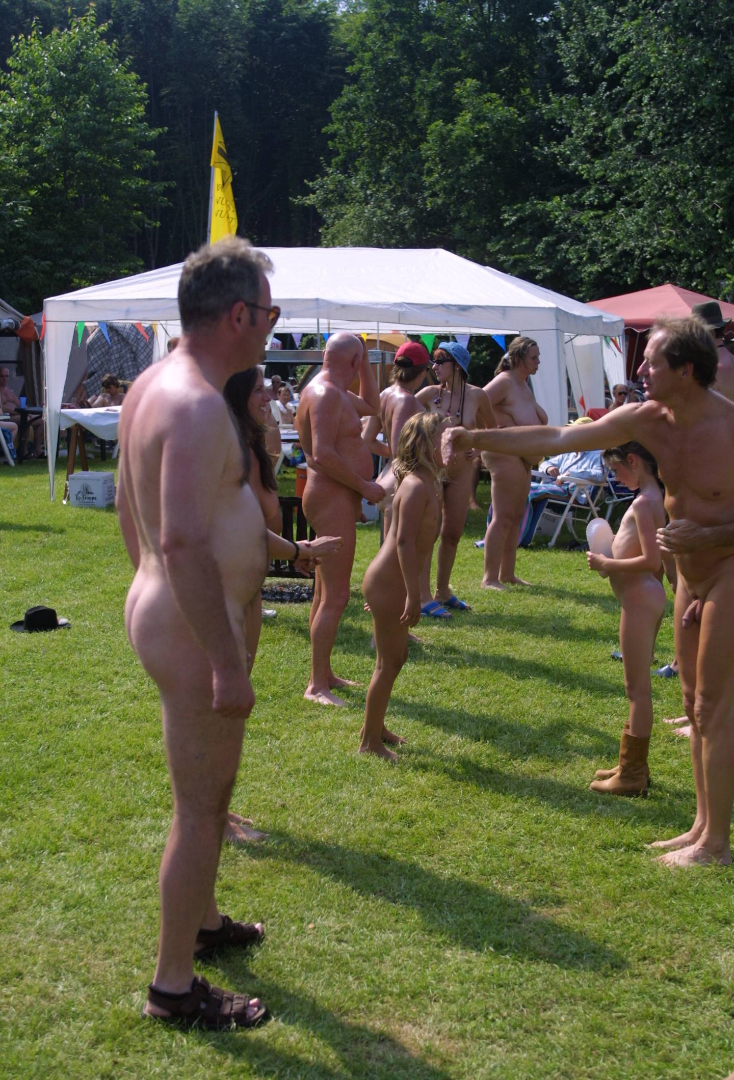 Pure Nudism-Holland Profiles of Living - 1